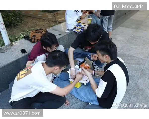张磊亲自分享滑板技巧与心得体会助你轻松入门滑板世界